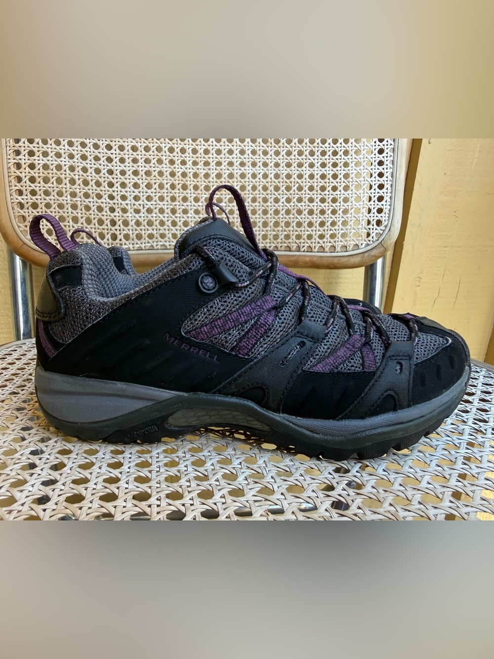 Merrell Siren Sport 2 Women’s size 7 Black Purple Vibram Hiking Trail Shoes